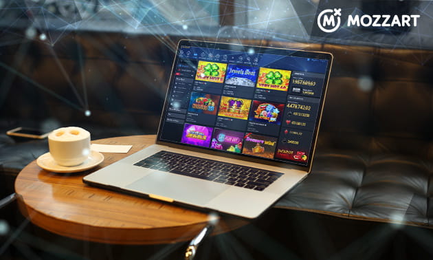 Die Webseite des Mozzart Casinos auf einem Laptop-Bildschirm.
